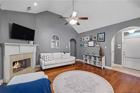 Living - 70360 Menuet Rd, Mandeville, LA 70471 photo 1 of 3
