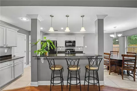 Kitchen - 70360 Menuet Rd, Mandeville, LA 70471 photo 1 of 3