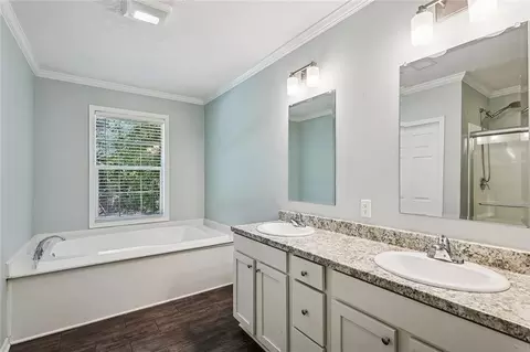 Bath - 75451 Beverly Dr, Covington, LA 70435 photo 1 of 3