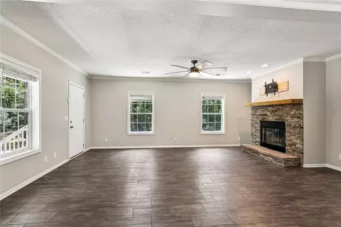 Living - 75451 Beverly Dr, Covington, LA 70435 photo 1 of 3