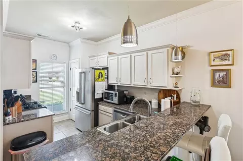 Kitchen - 189 Emerald Oaks Dr, Covington, LA 70433 photo 1 of 2