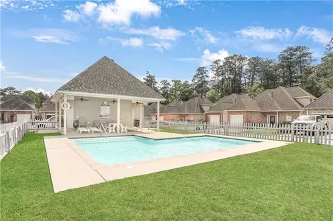 Exterior - 189 Emerald Oaks Dr, Covington, LA 70433 photo 3 of 3