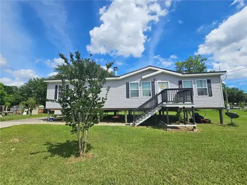 127 South St, Port Sulphur, LA 70083
