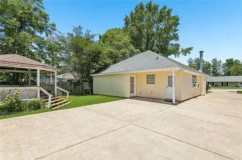 Exterior - 2411 Jay St, Slidell, LA 70460 photo 3 of 5