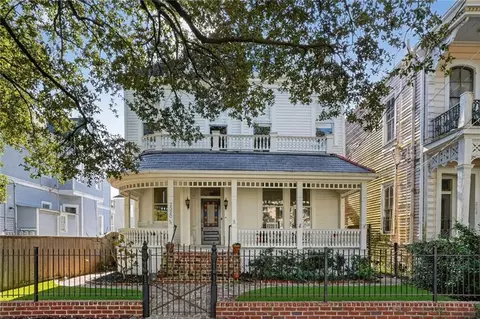 2520 Magazine St, New Orleans, LA 70130