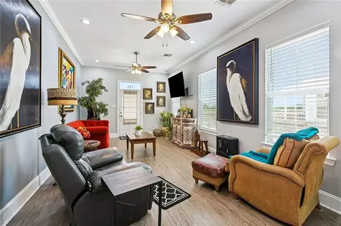 Living - 716 Luling Ave, Luling, LA 70070 photo 1 of 1