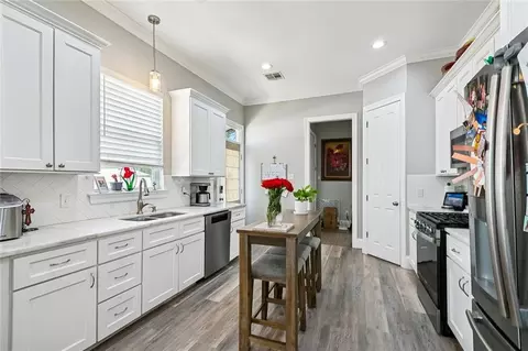 Kitchen - 716 Luling Ave, Luling, LA 70070 photo 1 of 1