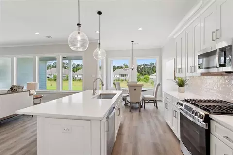 Kitchen - 72669 Robindale Dr, Covington, LA 70435 photo 3 of 3