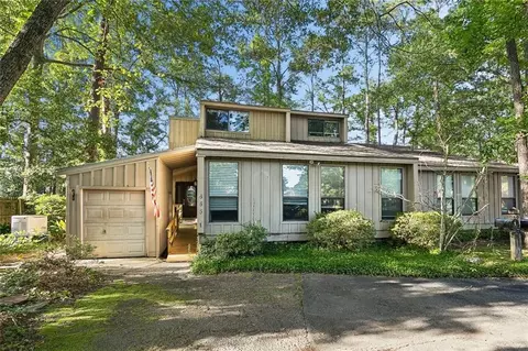 665 N Beau Chene Dr #1, Mandeville, LA 70471