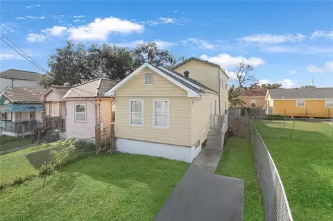 5822 Lafaye St, New Orleans, LA 70122
