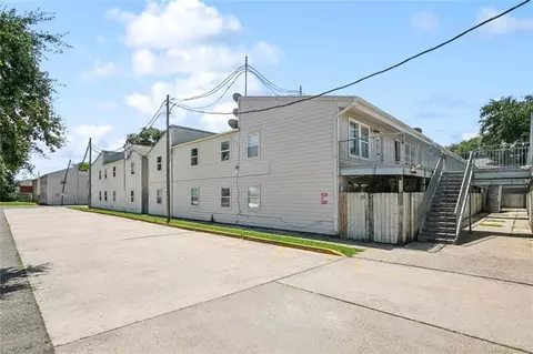 8019 Trapier Ave, New Orleans, LA 70127