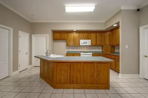 Kitchen - 125 Cottage Dr, Luling, LA 70070 photo 1 of 2