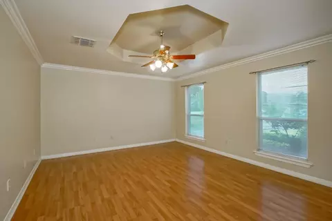 Living - 125 Cottage Dr, Luling, LA 70070 photo 4 of 5