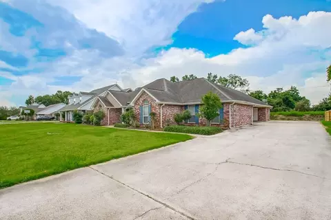 Exterior - 125 Cottage Dr, Luling, LA 70070 photo 3 of 6