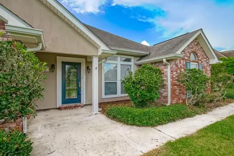 Exterior - 125 Cottage Dr, Luling, LA 70070 photo 2 of 6