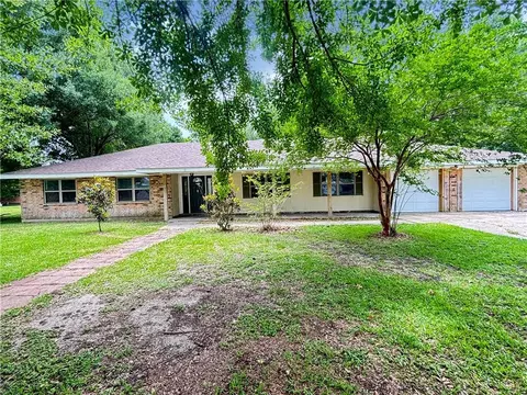 316 E Woodlawn Ranch Rd, Houma, LA 70363