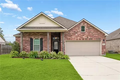 40128 Cypress View Rd, Ponchatoula, LA 70454
