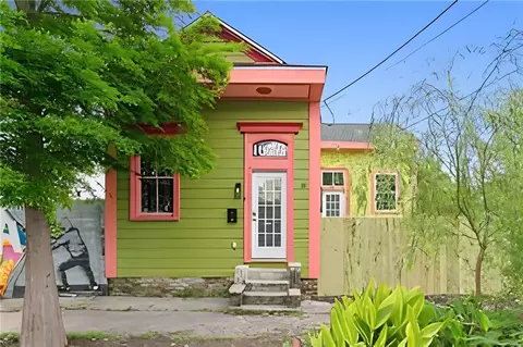 1674 N Robertson St, New Orleans, LA 70116