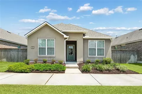 311 E Lakeshore Dr, Slidell, LA 70461