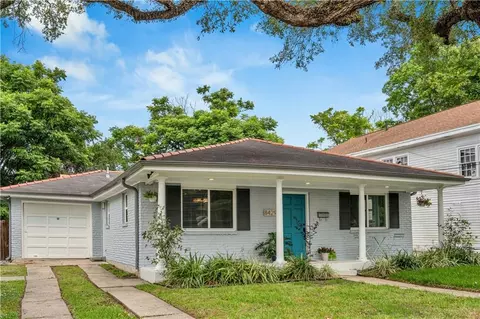 8429 S Claiborne Ave, New Orleans, LA 70118