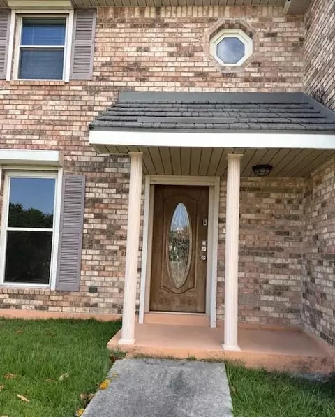 Exterior - 111 Intrepid Dr, Slidell, LA 70458 photo 2 of 3