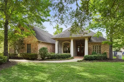 192 Glendurgan Way, Madisonville, LA 70447