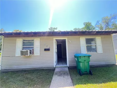 112 E Stovall St, Hammond, LA 70403