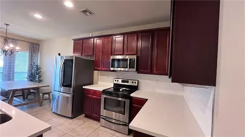 Kitchen - 70021 3rd St, Covington, LA 70433 photo 1 of 2