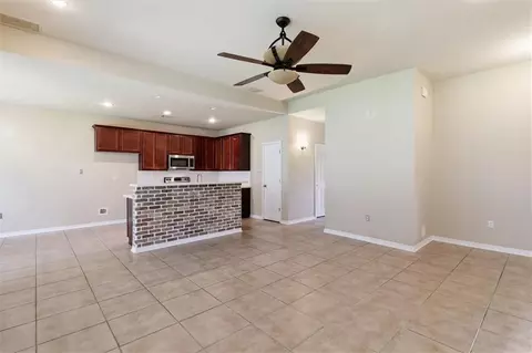 Living - 70021 3rd St, Covington, LA 70433 photo 2 of 4