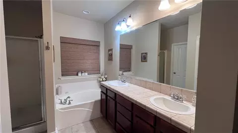 Bath - 70021 3rd St, Covington, LA 70433 photo 3 of 3