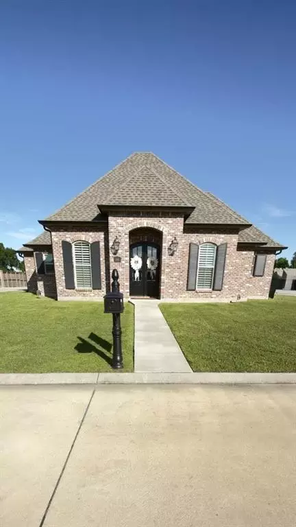 446 Rosella Dr, Thibodaux, LA 70301