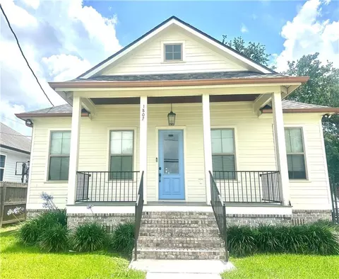 1807 Center St, Arabi, LA 70032