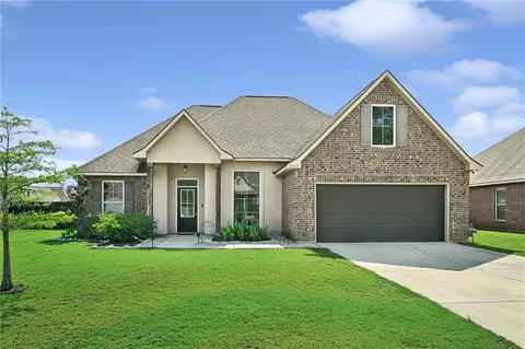 42146 Wood Ave, Ponchatoula, LA 70454