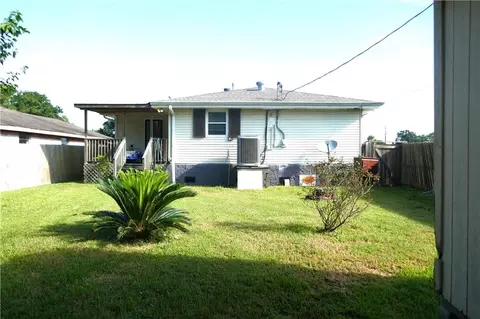 Exterior - 153 Clemson Dr, Kenner, LA 70065 photo 4 of 5