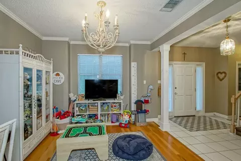 Entry Way - 121 Saint John St, Luling, LA 70070 photo 2 of 3