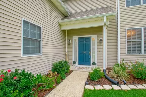 Other - 121 Saint John St, Luling, LA 70070 photo 1 of 8