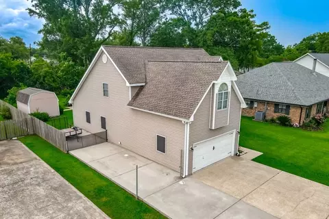 View/Area - 121 Saint John St, Luling, LA 70070 photo 1 of 4