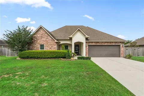 28501 Loiret Ct, Ponchatoula, LA 70454