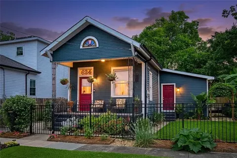 624 Americus St, Gretna, LA 70053