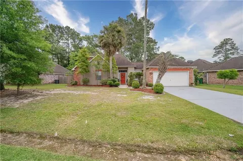 2032 W Ridge Dr, Mandeville, LA 70448