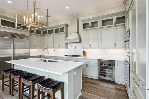 Kitchen - 564 Bocage Ct, Covington, LA 70433 photo 2 of 4