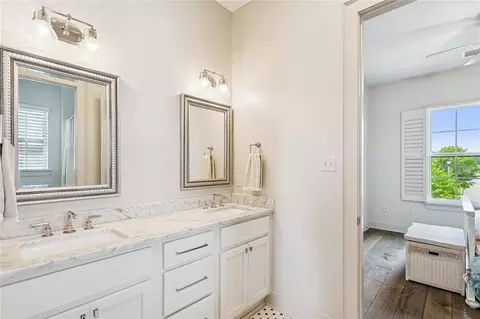 Bath - 564 Bocage Ct, Covington, LA 70433 photo 4 of 4