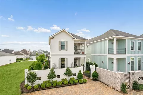 Exterior - 564 Bocage Ct, Covington, LA 70433 photo 2 of 7