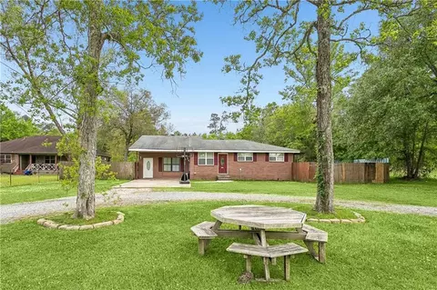 35438 Garden Dr, Slidell, LA 70460
