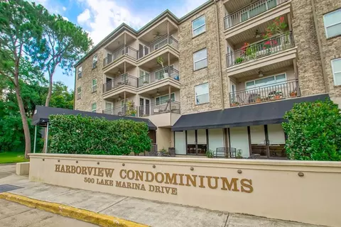500 Lake Marina Dr #420, New Orleans, LA 70124