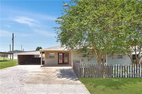111 Green Acres Dr, Thibodaux, LA 70301