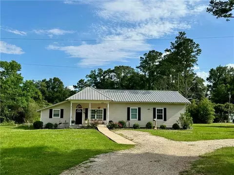 15538 Wadesboro Rd, Ponchatoula, LA 70454