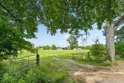18081 Hillary Simmons Rd, Kentwood, LA 70444