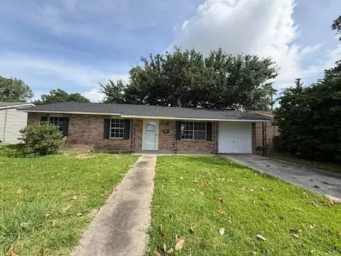 209 Concord Dr, Laplace, LA 70068