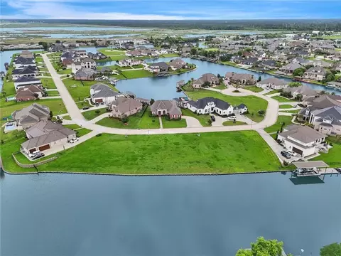 464 San Cristobal Ct, Slidell, LA 70458